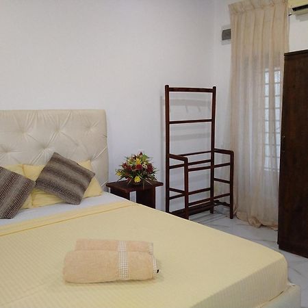 Living Home Negombo Habitación foto